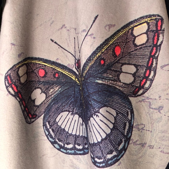 Butterfly poncho/shawl/cape - Picture 2 of 3